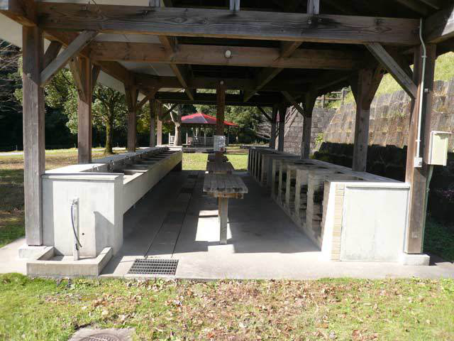 とうごう五色親水公園キャンプ場