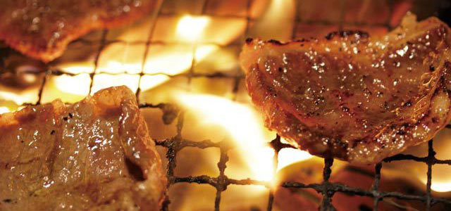 バーベキューコースからカルビやロースなどの追加はお気軽に